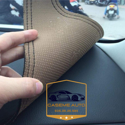 [MITSUBISHI TRITON] Thảm Taplo 3 Lớp Dành Cho Xe MITSUBISHI TRITON, Nhung Lông Cừu Và Da Vân Carbon Cao Cấp - Hàng Chính Hãng