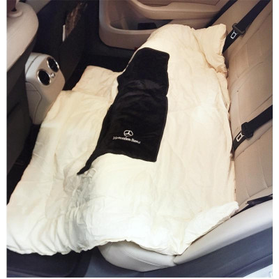 Gối và chăn (mền) 2 trong 1 (logo Hyundai) - Sử dụng làm tựa lưng chăn đắp văn phòng hoặc ô tô tiện dụng chất lông tuyết