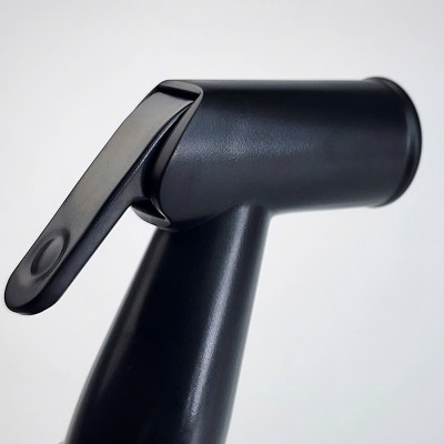 Bộ xịt vệ sinh cao cấp, tăng áp cao, khóa thông minh, chất liệu nhựa ABS mạ màu đen, màu vàng Eurolife EL-X13