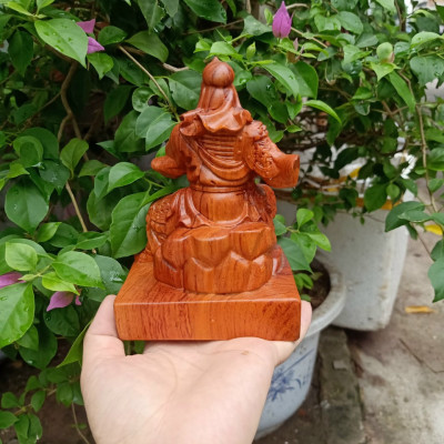 Tượng quan công đọc sách bằng gỗ hương đá kt cao 15×8×10cm