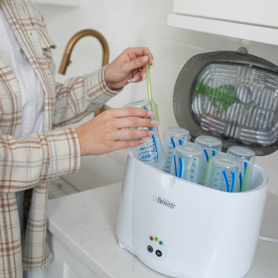 [ AC043 ] Máy tiệt trùng bình sữa, phụ kiện của bình sữa bằng hơi nước Dr. Brown’s