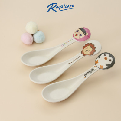 Thìa cán ngắn chất liệu bột tre Bamboo kháng khuẩn D7066 ROYALCARE - ăn dặm an toàn cho cho sức khỏe của bé