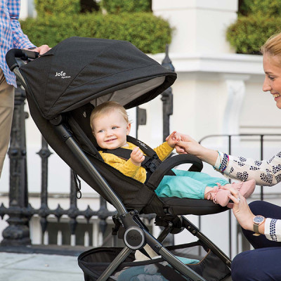 Xe đẩy trẻ em Joie Pact Flex W/RC&ADPT&TB SIG. Noir