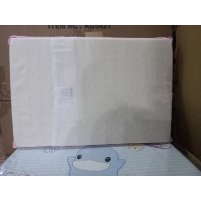 Gối cao su kuku chống ngạt thoáng khí cho bé có thêm vỏ gối thay thế ku2026 30x44x4cm