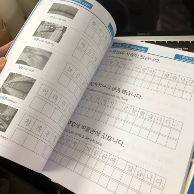 Sách - Tập viết Tiếng Hàn - Luyện viết chữ đẹp như người Hàn bản mới 2023