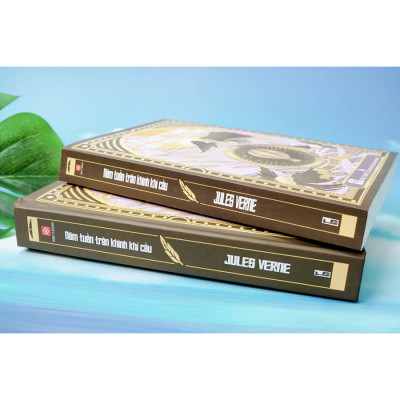 Năm Tuần Trên Khinh Khí Cầu