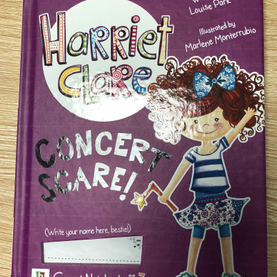 Sách tiếng Anh - Harriet Clare Concert Scare #3