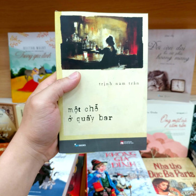 Một Chỗ Ở Quầy Bar