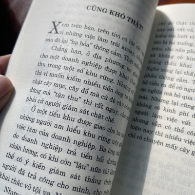 XIẾC - tiểu phẩm báo chí – NXB CTQG Sự Thật