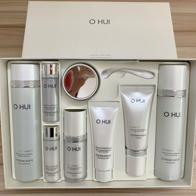 Bộ dưỡng trắng sáng da OHUI Extreme White Set 4pcs