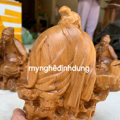 Tượng ông thần trà  bằng gỗ bách xanh thơm nức cao 15x15x9cm 