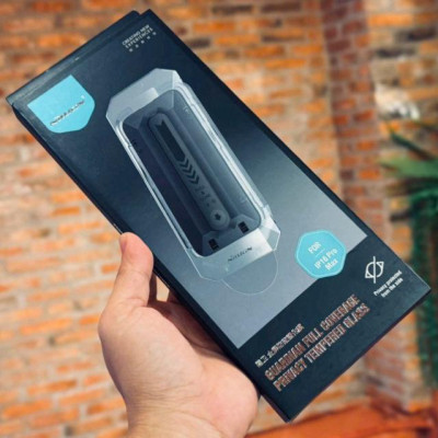 KÍNH CHỐNG NHÌN TRỘM dành cho iPhone 16 16 Plus 16 Pro 16 Pro Max 15 Pro Max 14 Pro Max 13 Pro Max 12 Pro Max hiệu Nillkin Guardian - Hàng chính hãng
