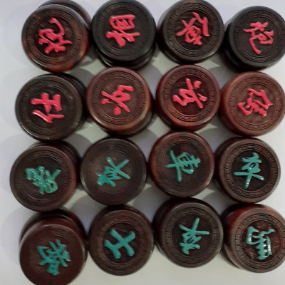 Cờ tướng gỗ trắc khắc lazser chữ trên mặt quân 3,7cm