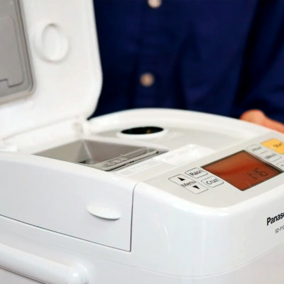 Máy làm bánh mì Panasonic SD - P104. Hàng chính hãng