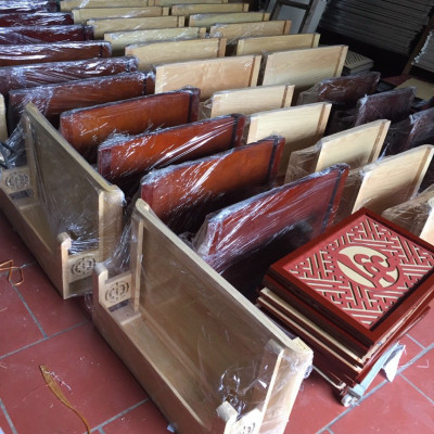 Combo bự bàn thờ chung cư kt 81cm bằng gỗ sồi + ám khói + đèn led ốp hậu bàn thờ 