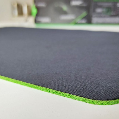 Miếng lót Chuột Razer Gigantus V2 [Mới, hàng chính hãng]