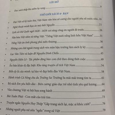 Đọc sách cũng như yêu - Trung Nghĩa (NXB)