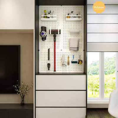 Bảng lỗ Pegboard Dola Home kim loại cao cấp. Kệ để máy hút bụi Dyson, đồ dùng gia đình và dụng cụ vệ sinh nhà cửa
