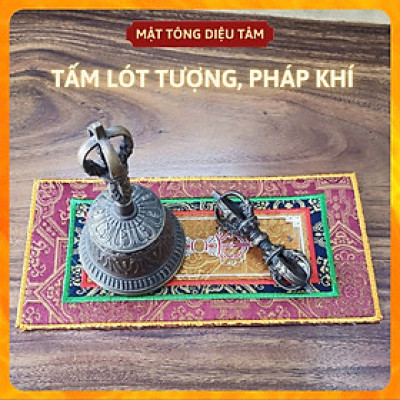 Tấm lót tượng, pháp khí Khăn kê chuông chày kim cang chữ nhật biểu tượng pháp luân và chùy kim cang Mật Tông Diệu Tâm