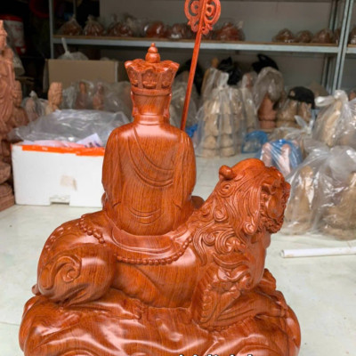 Tượng phật địa tạng vương bồ tát bằng gỗ hương đá kt 30x28x17cm 