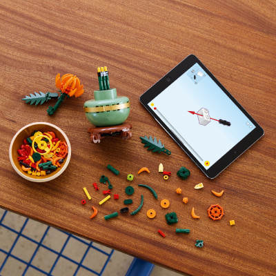 LEGO ADULTS 10368 Đồ Chơi Lắp Ráp Chậu Hoa Cúc Đại Đóa (278 Chi Tiết)