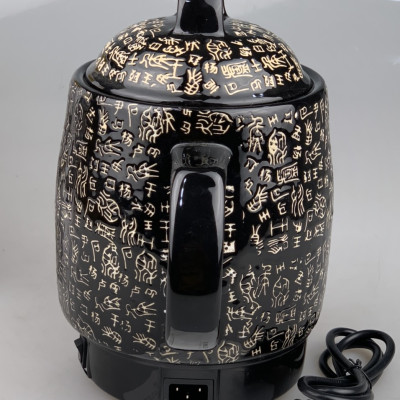 Siêu Sắc Thuốc 3L ,Ấm Sắc Thuốc Tự Động Fujika K5 Lòng Ấm Tráng Men Chịu Nhiệt Cao Màu Đen Họa Tiết Kí Tự- Hàng Chính Hãng