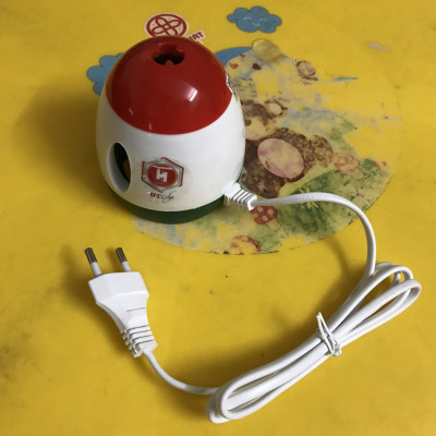 Máy Đuổi Muỗi Bằng Tinh Dầu, Tặng Kèm 1 Lọ Tinh Dầu, Hiệu Quả Và An Toàn Cho Sức Khoẻ