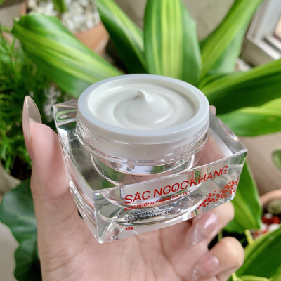 Kem dưỡng trắng da ban ngày 5 trong 1 Day Cream Sắc Ngọc Khang (Hộp 30ml)
