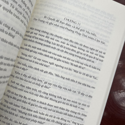 (Tặng kèm 02 bookmark) TỬ HUYỆT CẢM XÚC Ma thuật thôi miên bất kỳ ai chỉ bằng lời nói – Roy Garn – Vân Hoàng dịch – Minh Quang Books – NXB Hà Nội (bìa mềm)