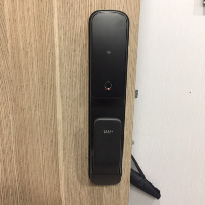 Khóa cửa vân tay Kadol M150