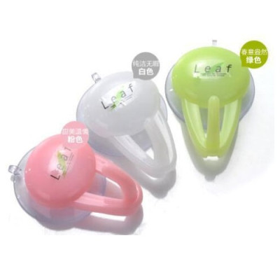 Set 02 chiếc móc treo đa năng Inomata có núm hít - Giao màu ngẫu nhiên