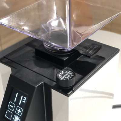 Máy xay cà phê Eureka Mignon Turbo 65 15BL - Hàng nhập khẩu từ Ý