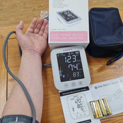 Máy đo huyết áp bắp tay Jumper JPD-HA101 