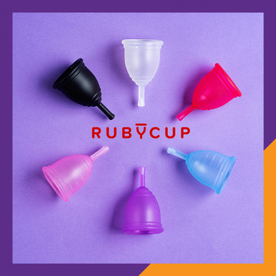 Cốc Nguyệt San Ruby Cup Anh Màu Xanh - Độ Mềm Phù Hợp Phụ Nữ Việt Vật liệu 100% Sillicon Y Tế Đạt Tiêu Chuẩn FDA – Hàng Chính Hãng Thương Hiệu Được Yêu Thích Tại Anh Và Hơn 36 Quốc Gia - Ruby Cup Blue