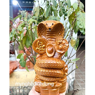 Tượng con rắn phong thủy cầu tài lộc bằng gỗ bách xanh cao 20x10x8cm 