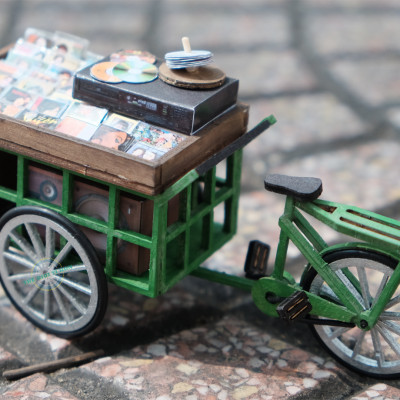 MÔ HÌNH TỰ LẮP RÁP DIY SÀI GÒN THU NHỎ - XE BÁN ĐĨA DẠO - HR09