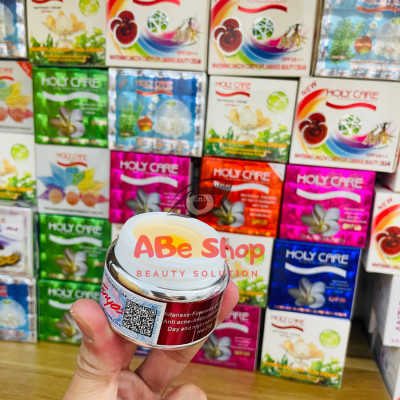 Kem HOLY CARE Đỏ 20g - WHITENING DAY AND CREAM SKIN CARE CREAM Dưỡng Trắng Da - Tái Tạo 5 in 1