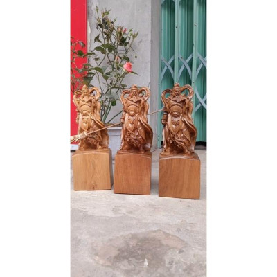 Tượng Quan Công bằng gỗ để bàn gỗ bách xanh thơm nức kt cao  30×10×9cm - MINH Crafts