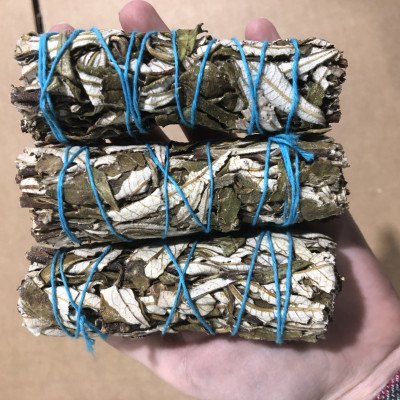 Bó xông đốt Lá Thánh Yerba Santa - Thánh Thảo Dược