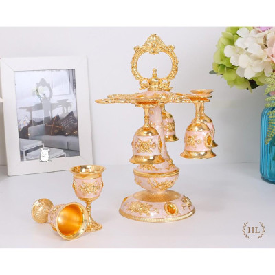 BỘ GIÁ TREO KÈM LY HỢP KIM HOẠ TIẾT HOA VĂN HOÀNG GIA | LY HỢP KIM TÂN CỔ ĐIỂN KTV PHONG CÁCH VƯƠNG QUYỀN