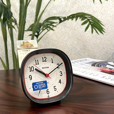 Đồng hồ Rhythm 8RE674WR02 – Kt 10.0 x 10.3 x 5.7cm, 110g. Vỏ nhựa, dùng PIN