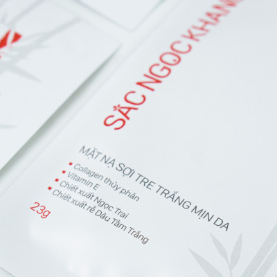 Mặt nạ sợi tre Sắc Ngọc Khang trắng mịn da
