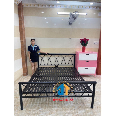 Giường sắt kiểu đan chéo 1m4x2m siêu rẻ