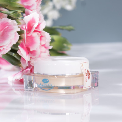 Kem Dưỡng Trắng Da Mật Ong A&Plus B005 (15g)