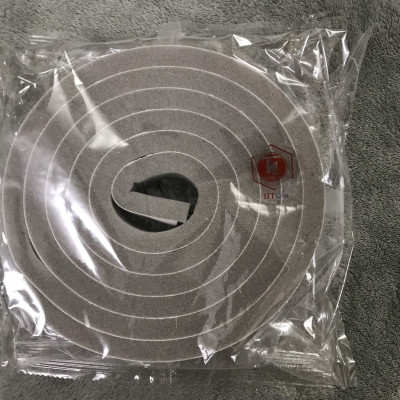 Cuộn mút xốp dán khe cửa HT SYS - Cách âm - Giảm chấn - Chống bụi - Gioăng xốp bản 30mm x2 mét