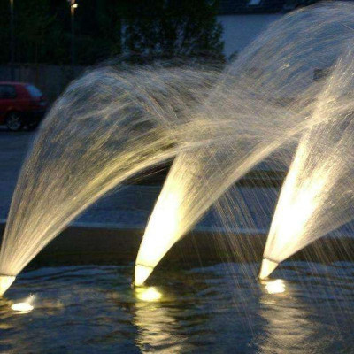 Đầu phun nước hình mỏ vịt phi 27mm - rẻ quạt