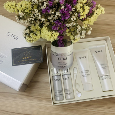 Bộ kem dưỡng trắng da toàn diện OHUI Extreme White Cream Set 