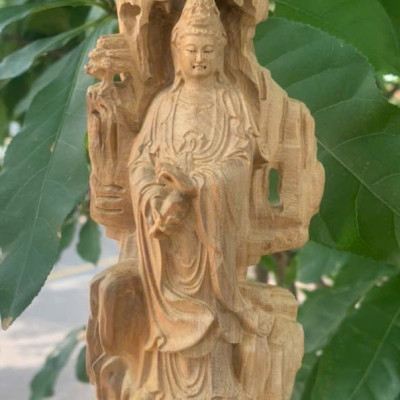 Tượng quan âm bồ tát năm hải tọa sơn bằng gỗ bách xanh thơm nức kt cao 22x9x7cm