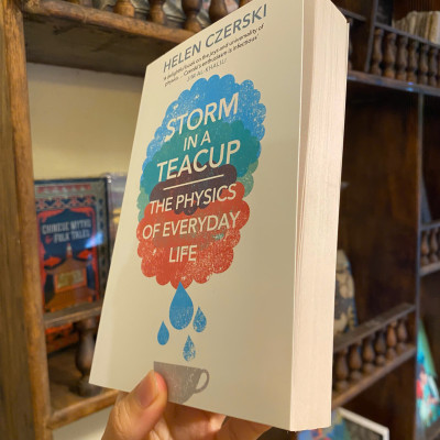 Sách - Storm in a Teacup: The Physics of Everyday Life by Helen Czerski | English Science Book