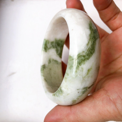 Vòng tay đá cẩm thạch xanh ngọc tự nhiên 100% cho người mệnh Hỏa và Mộc